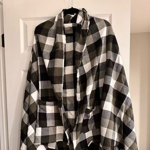 Evolverie - Plaid Wrap Jacket - Sustainable Brand